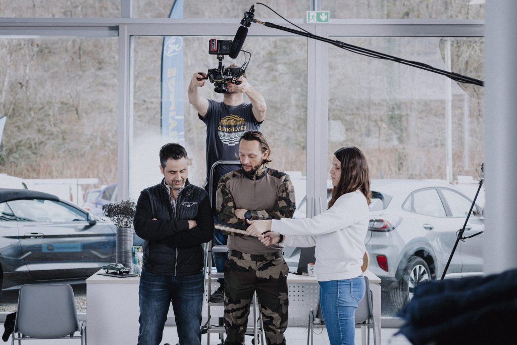 Backstage Tournage Ford - L'équipe prête à tourner